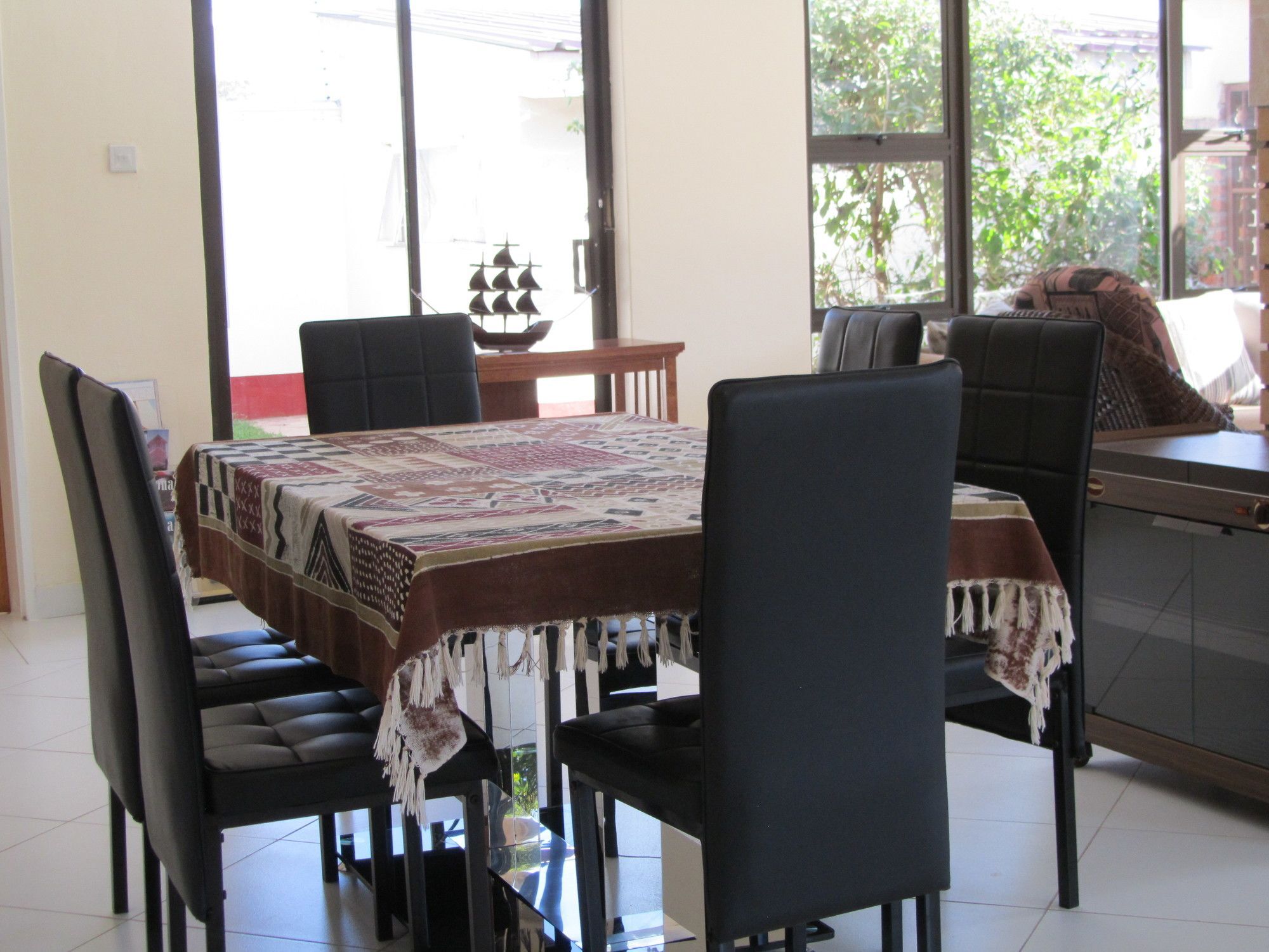 Art Lodges ฮาราเร ภายนอก รูปภาพ